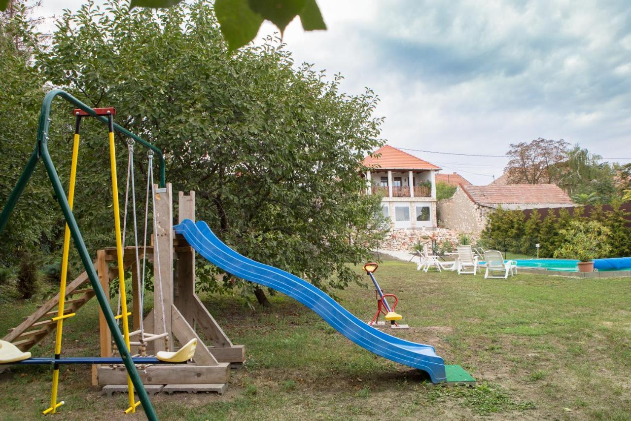 Hegyaljai Panoráma Vendégház Szerencs Esterno foto